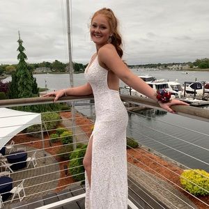 Meet your Posher, Casey